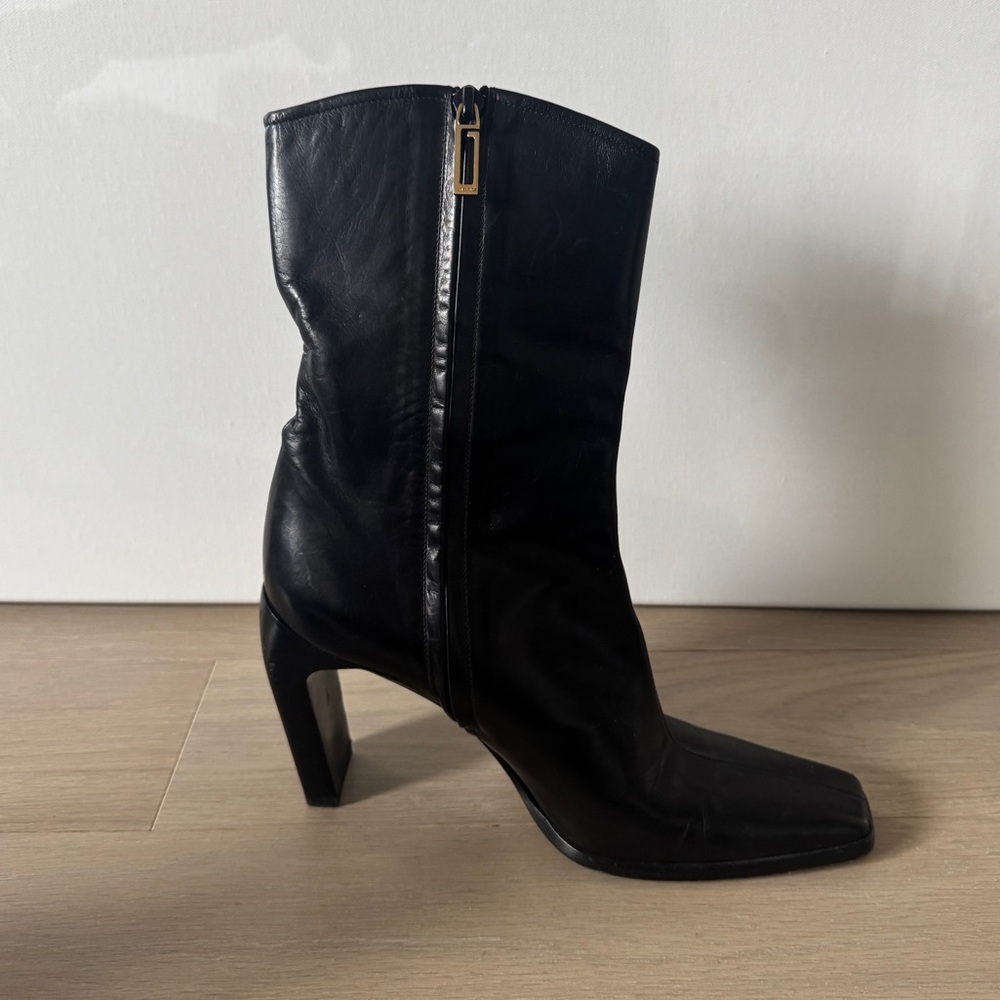 Classic Gucci Vintage Black Leather Women's Boots